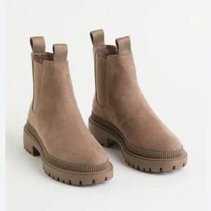 H&M Chelsea Chunky Boots EU 40 US 9